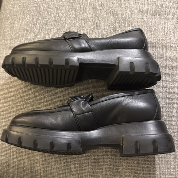 Like new AGL Loafer - Picture 5 of 9